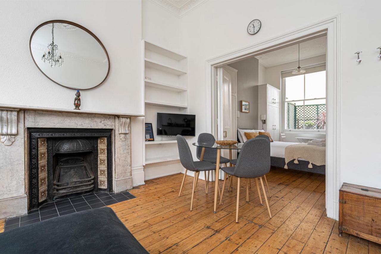 Chic Apartment Near Kensington Palace ลอนดอน ภายนอก รูปภาพ